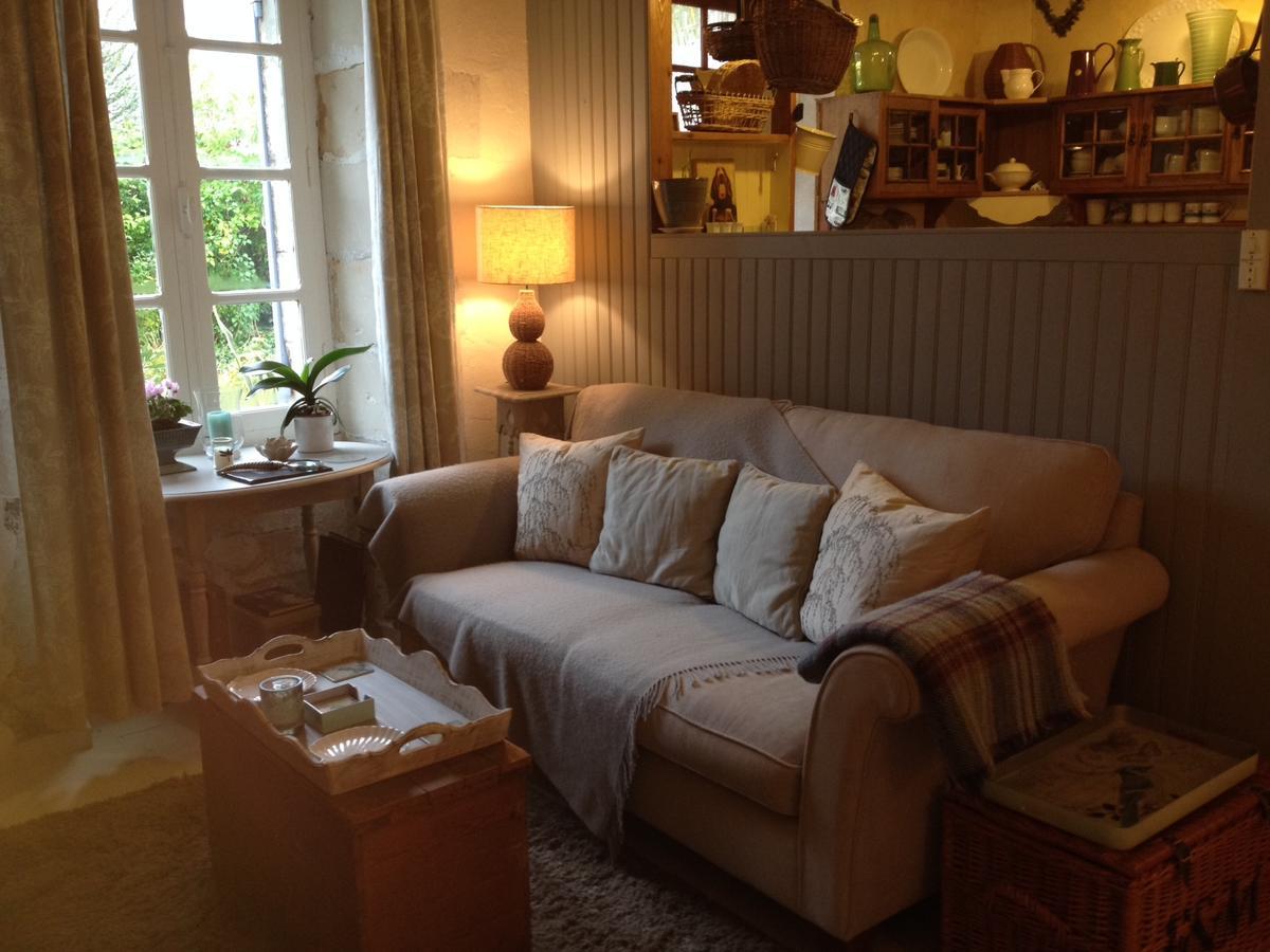 Chez Brown Bed & Breakfast Saint-Thomas-de-Conac Ngoại thất bức ảnh